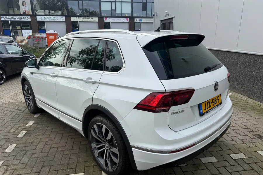 VOLKSWAGEN TIGUAN 2.0 TSI R - Line, foto 4