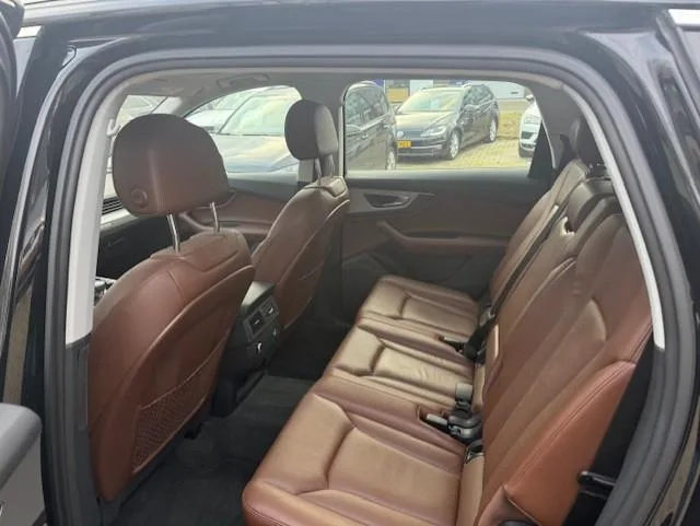 Audi Q7 3.0 TFSI Pro line S, foto 5